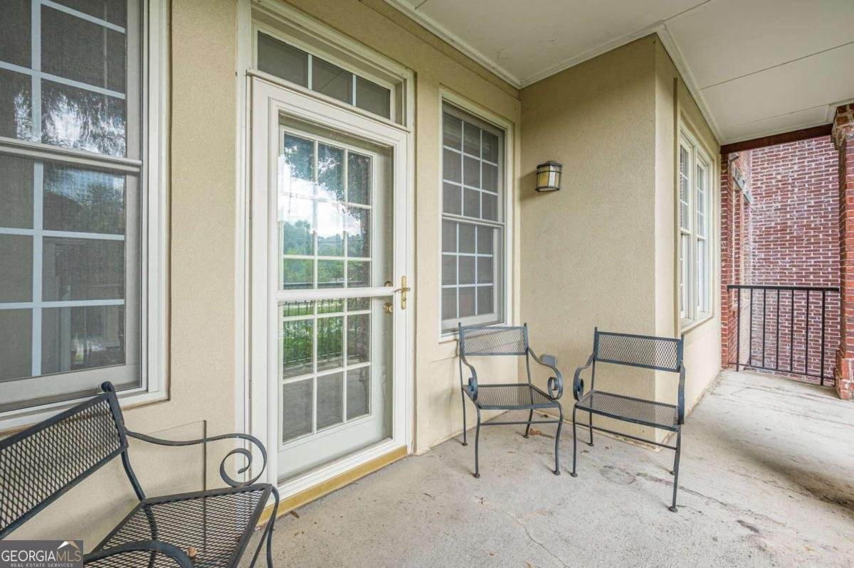 1735 PEACHTREE Street Atlanta - 29