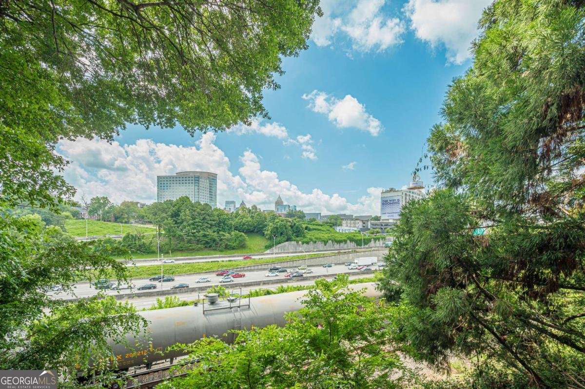 1735 PEACHTREE Street Atlanta - 31