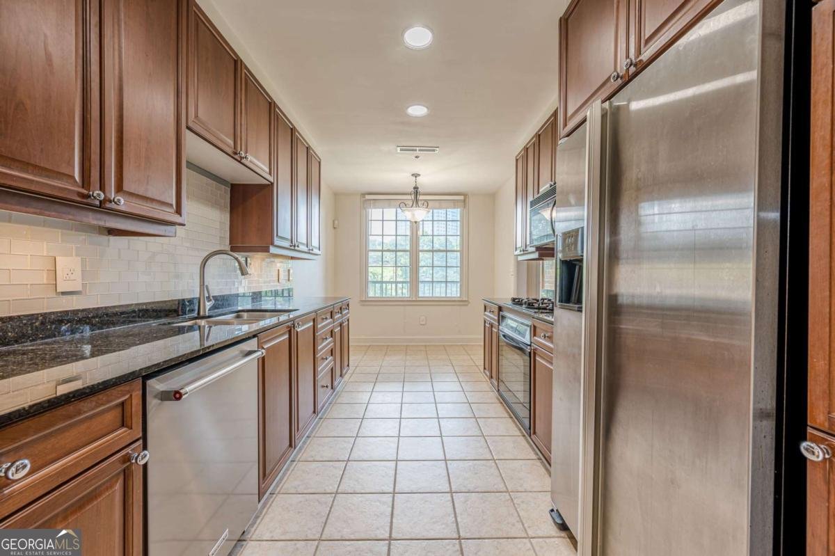 1735 PEACHTREE Street Atlanta - 4