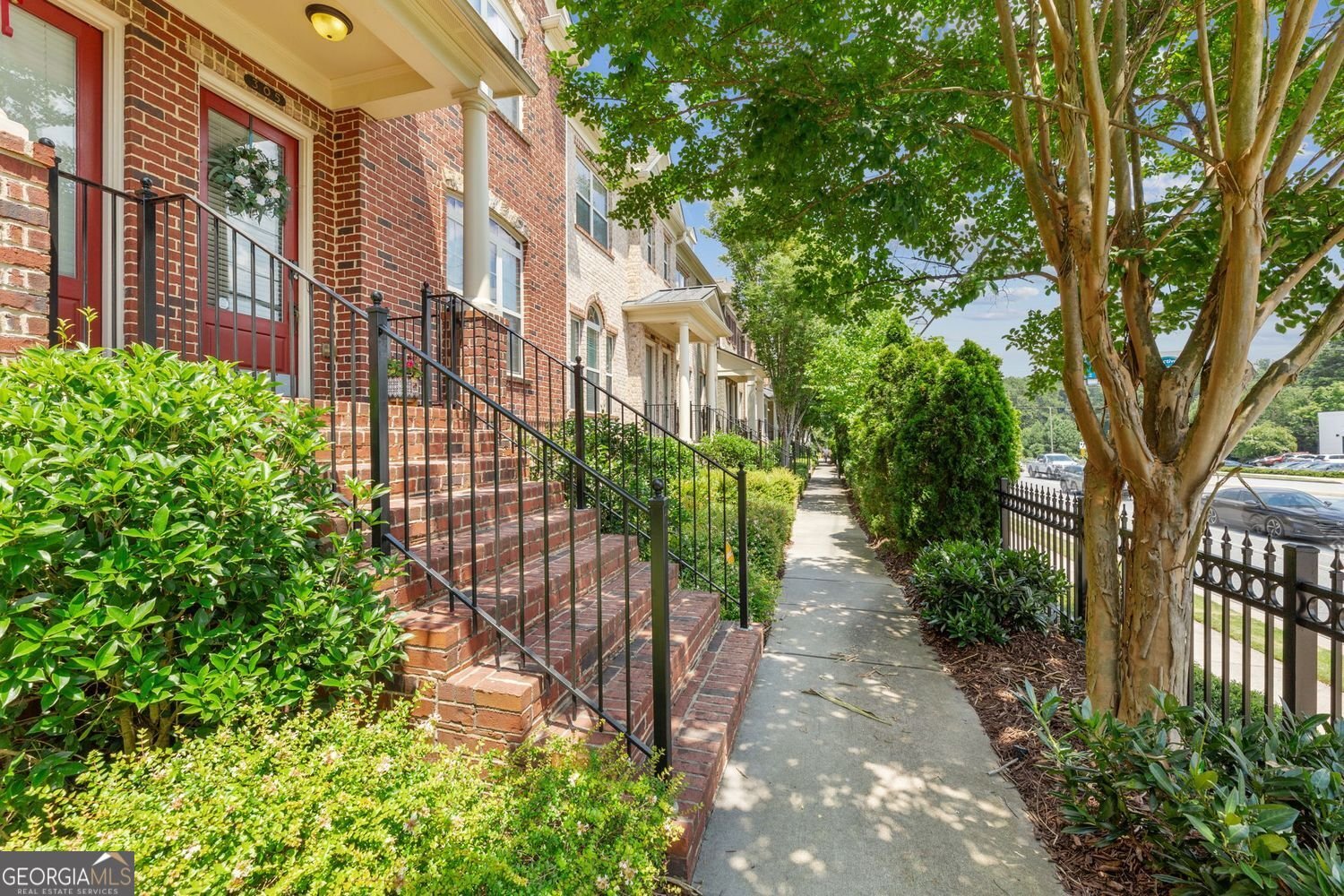 305 Alderwood Lane Lane Sandy Springs - 1