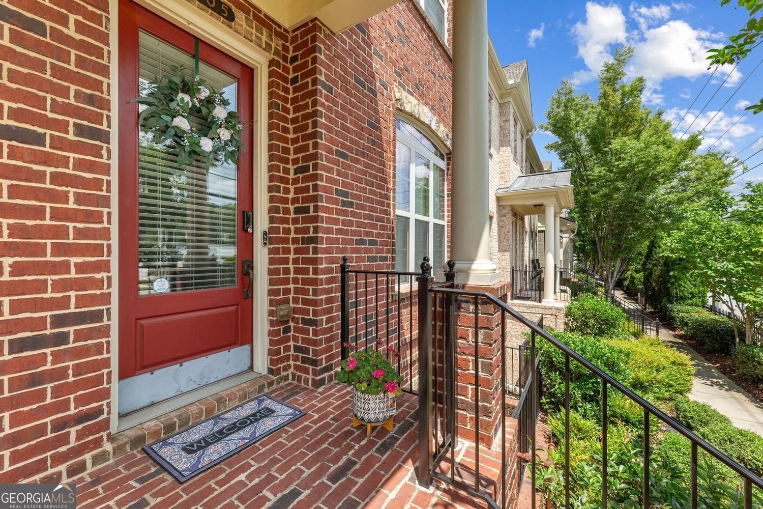305 Alderwood Lane Lane Sandy Springs - 2