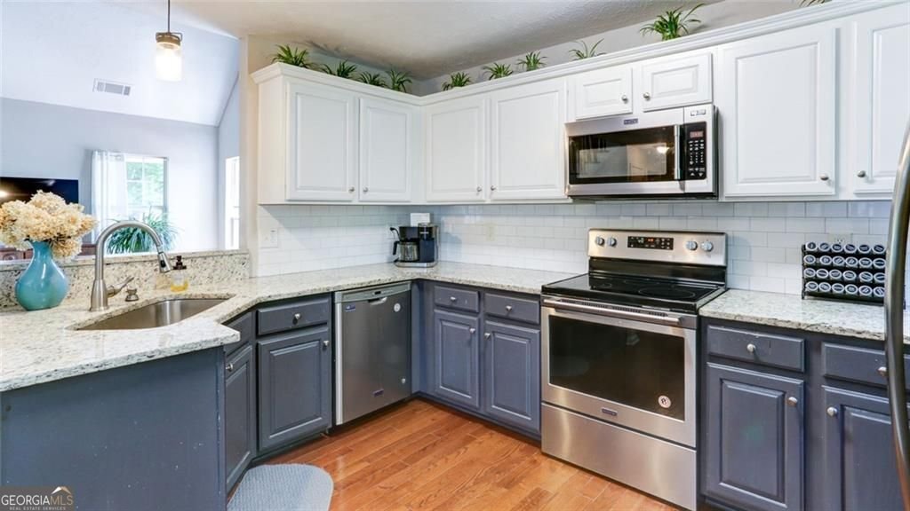 8635 Camberley Way Gainesville - 21