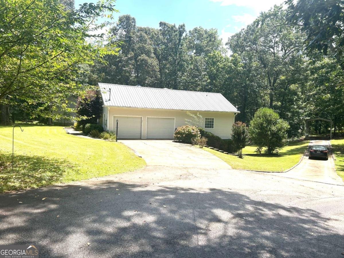 4893 Spanish Oak Road Douglasville - 3