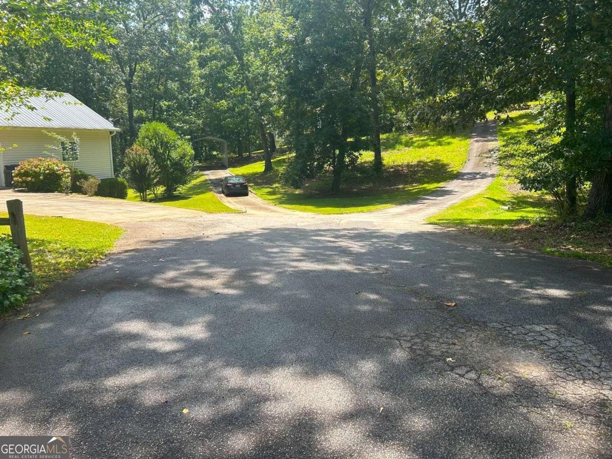 4893 Spanish Oak Road Douglasville - 4