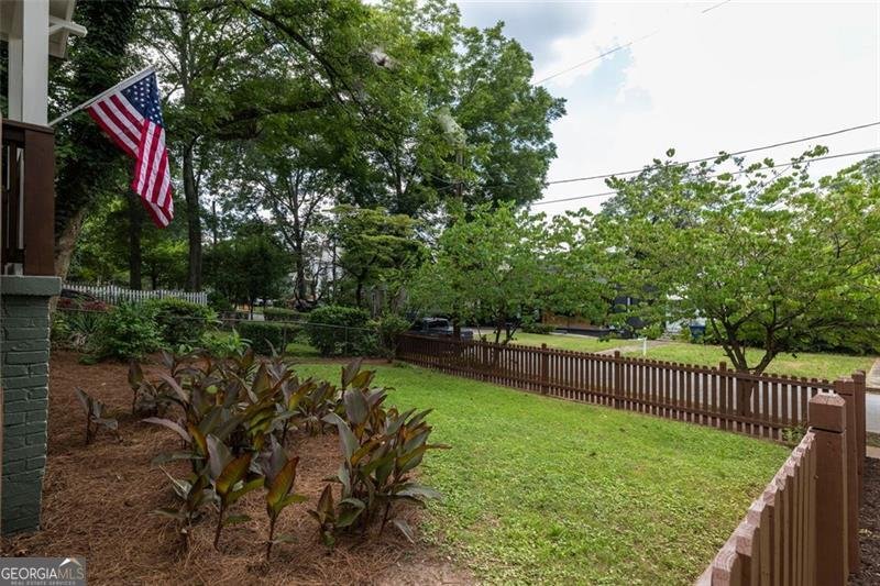 2279 Sutton Street Atlanta - 27