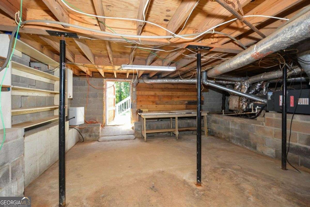 5875 Bear Drive Douglasville - 31