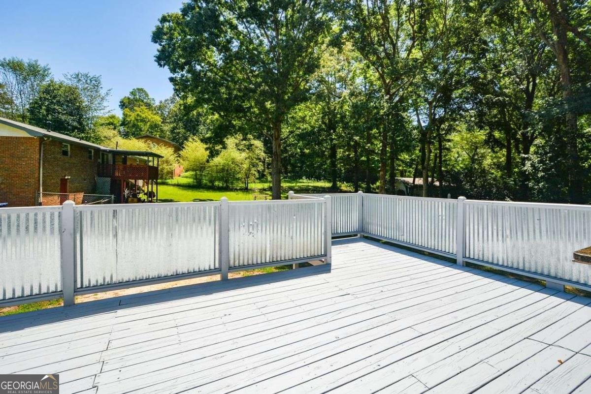 5875 Bear Drive Douglasville - 35
