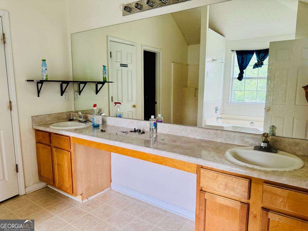 680 WREN Walk Stone Mountain - 16