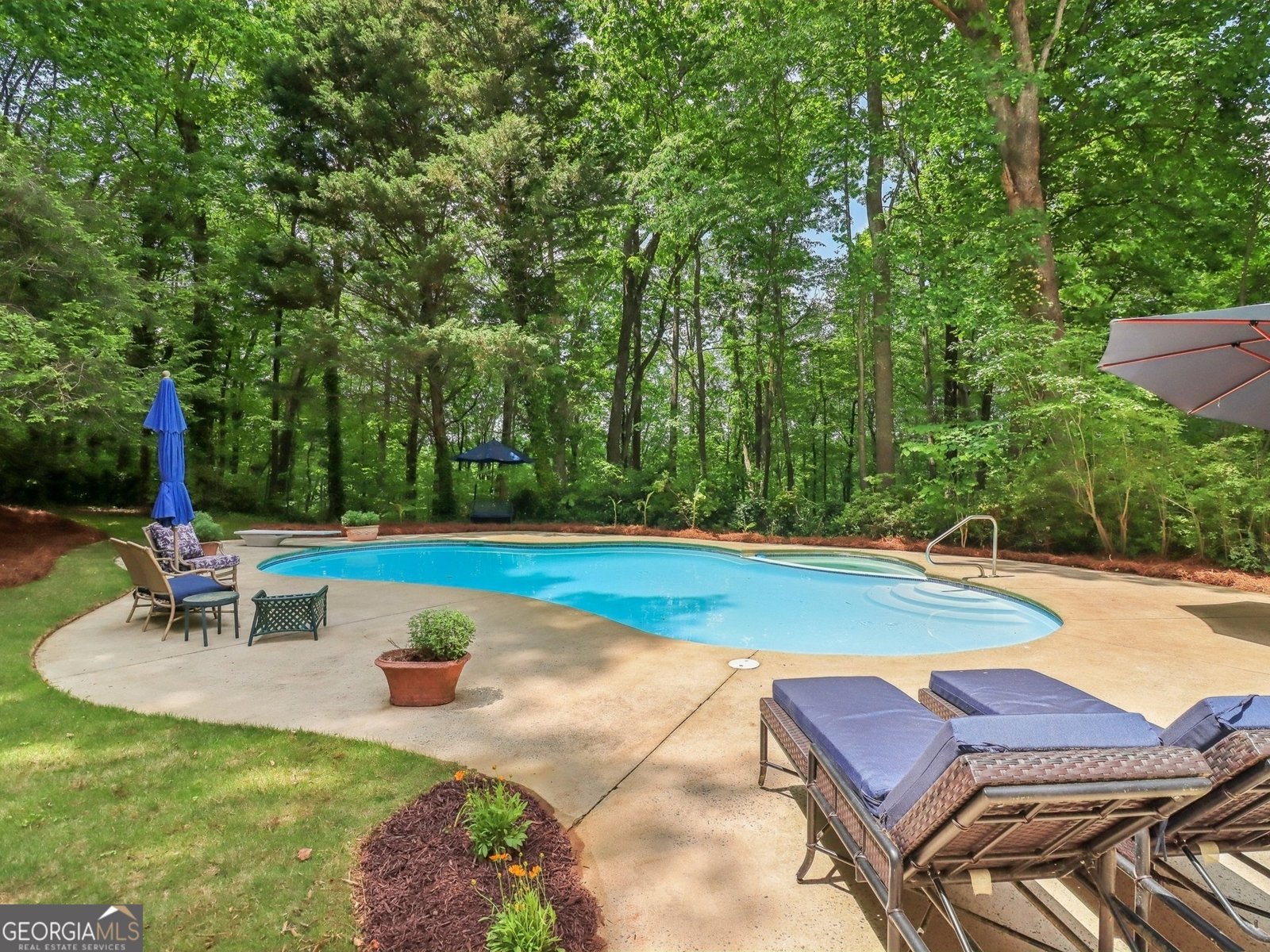 210 Willow Lake Cove Roswell - 32