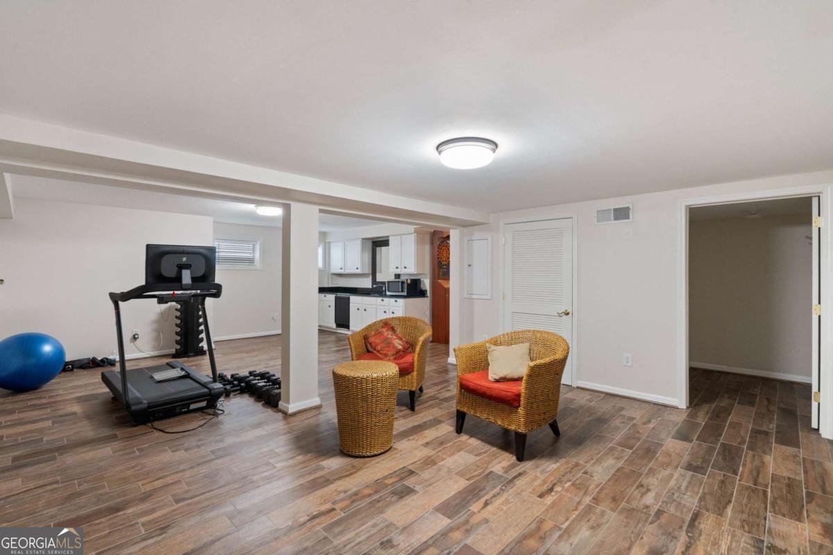 34 PEACHTREE Circle Atlanta - 15