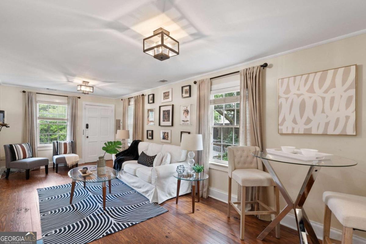 34 PEACHTREE Circle Atlanta - 56