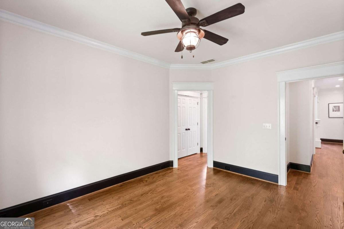 34 PEACHTREE Circle Atlanta - 8