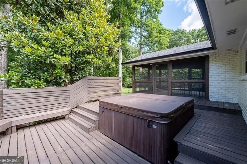 5582 Sherrell Drive Atlanta - 27