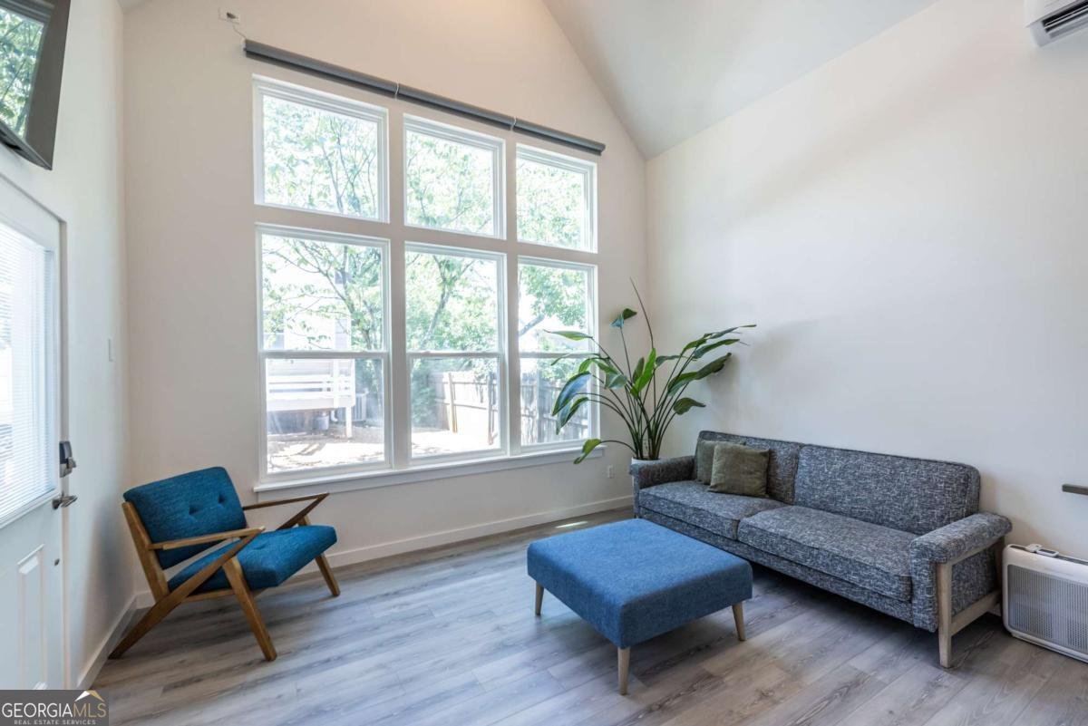 308 Georgia Avenue Atlanta - 72