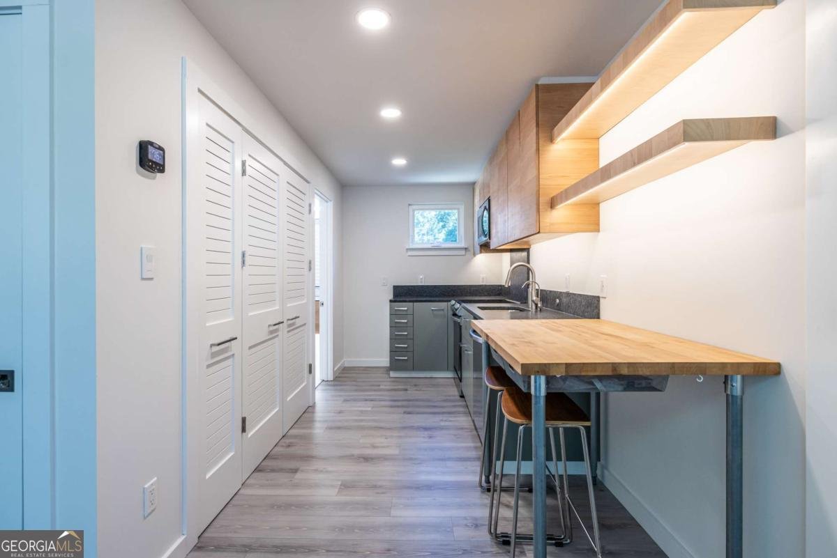 308 Georgia Avenue Atlanta - 77