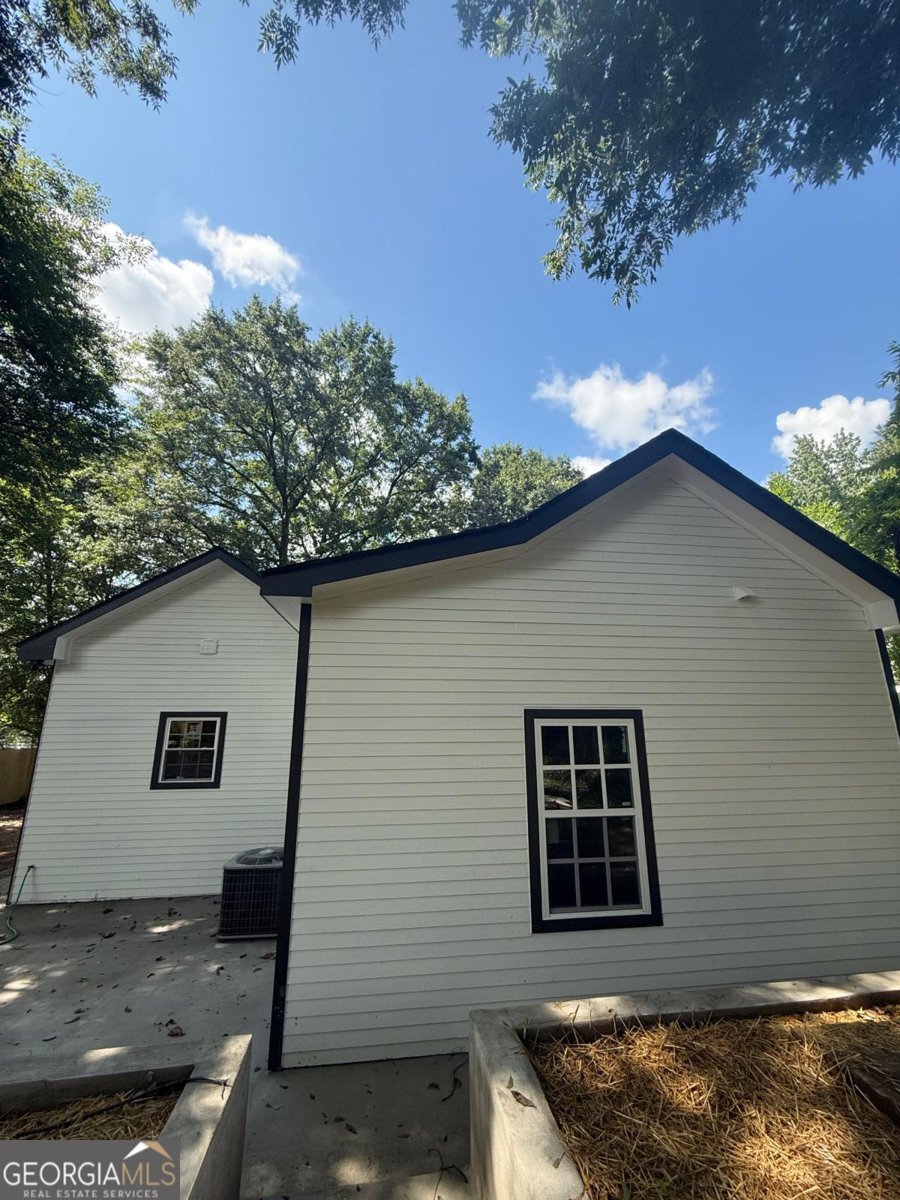 633 Langston Drive Atlanta - 2