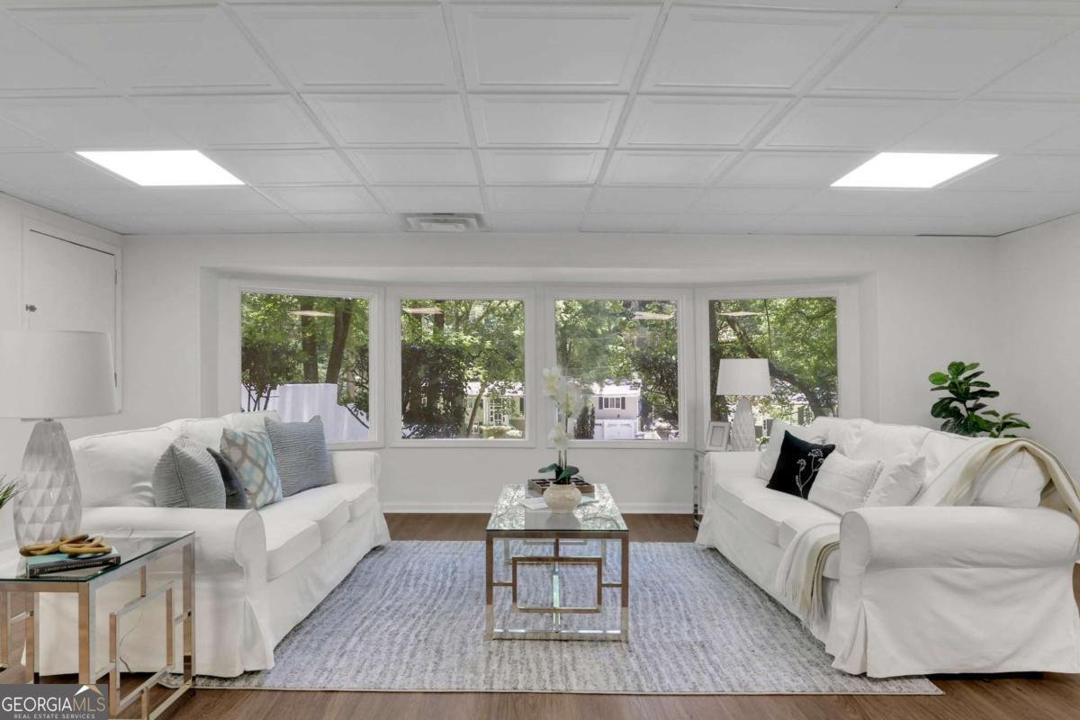 2858 Mornington Drive Atlanta - 18