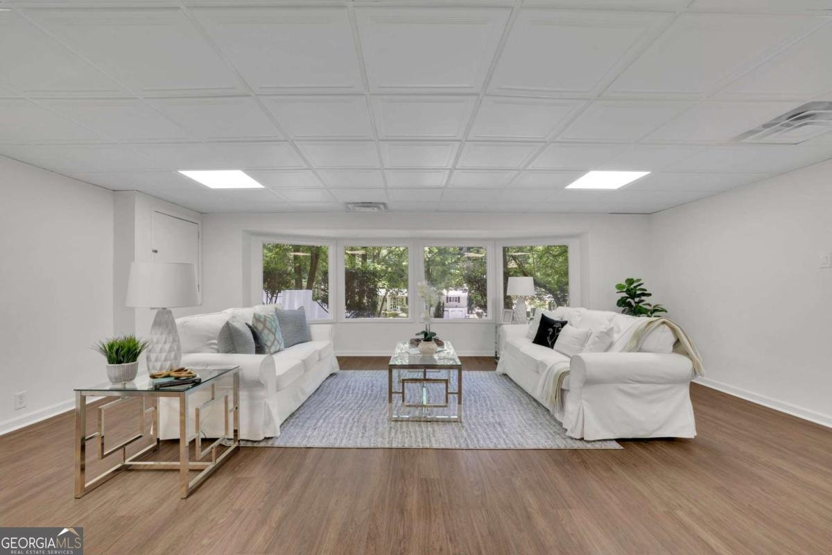 2858 Mornington Drive Atlanta - 24