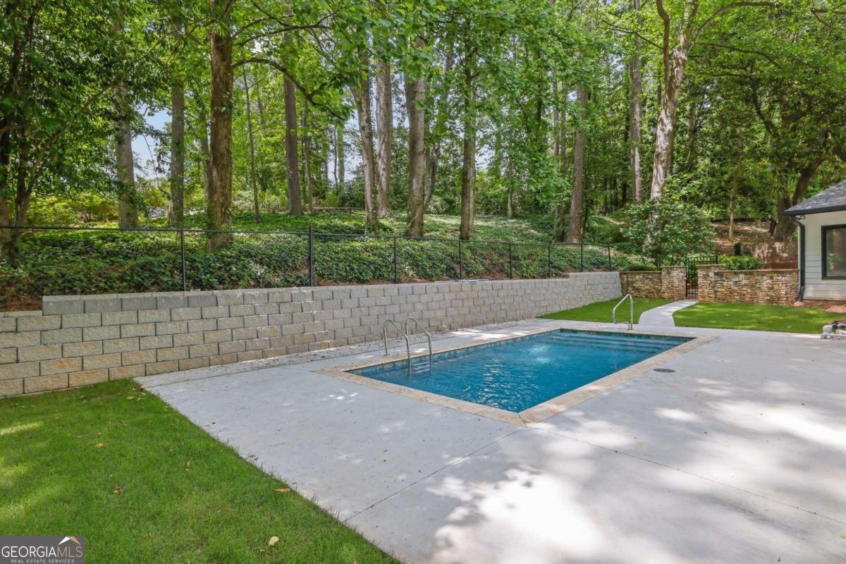 2858 Mornington Drive Atlanta - 38