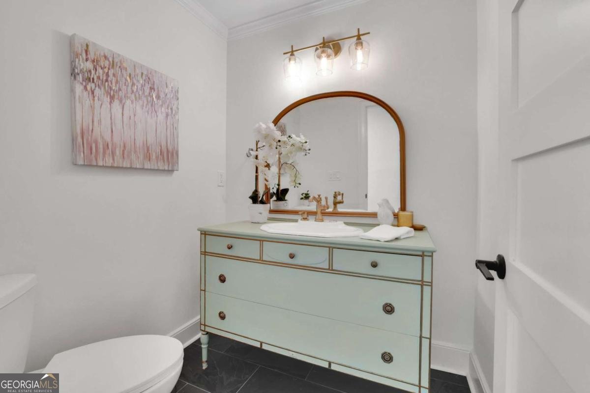 2858 Mornington Drive Atlanta - 45