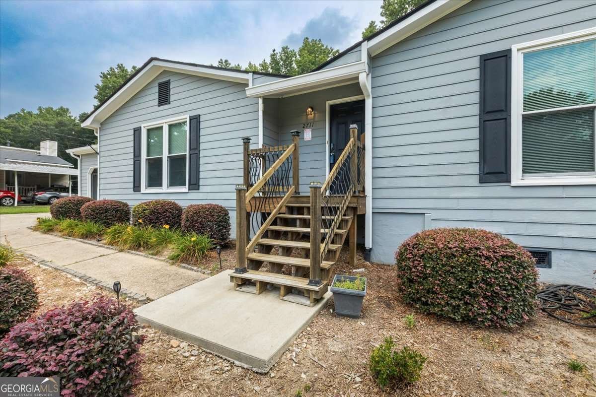 2711 Bluffton Road Buford - 1