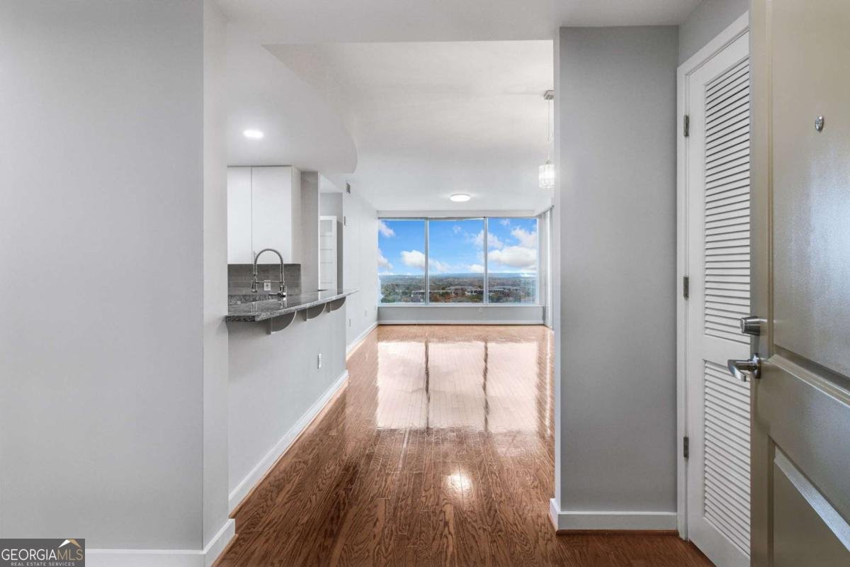 3338 Peachtree Road Atlanta - 5