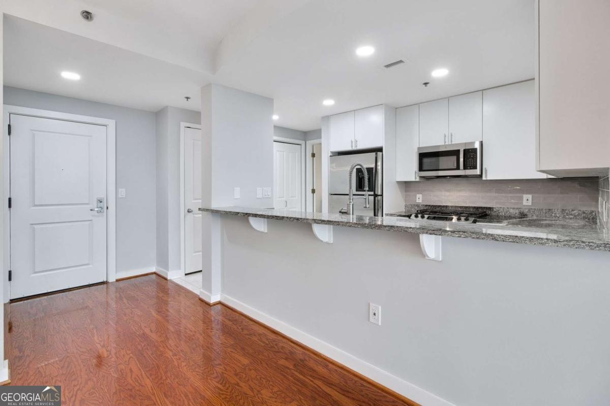 3338 Peachtree Road Atlanta - 9