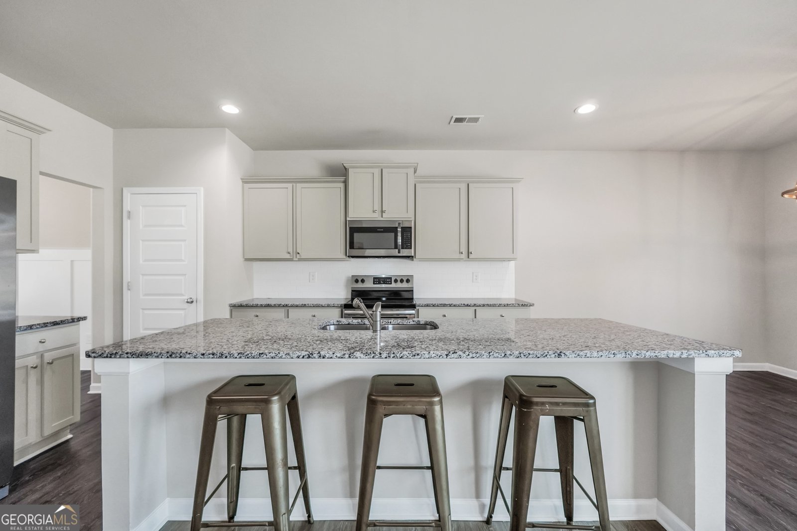 266 Presidents Way Forsyth - 16