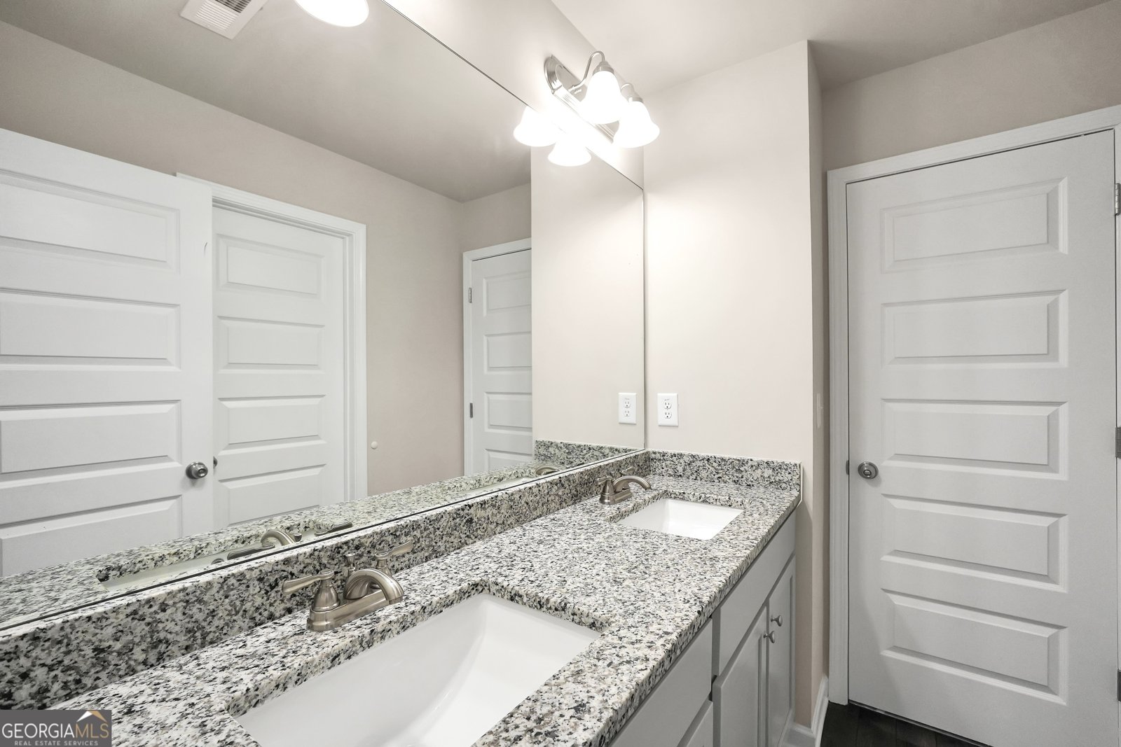 266 Presidents Way Forsyth - 34