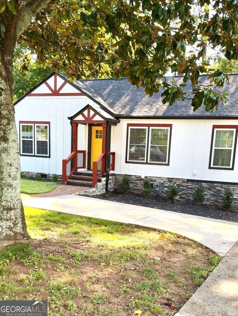 1669 Hadlock Street Atlanta - 2
