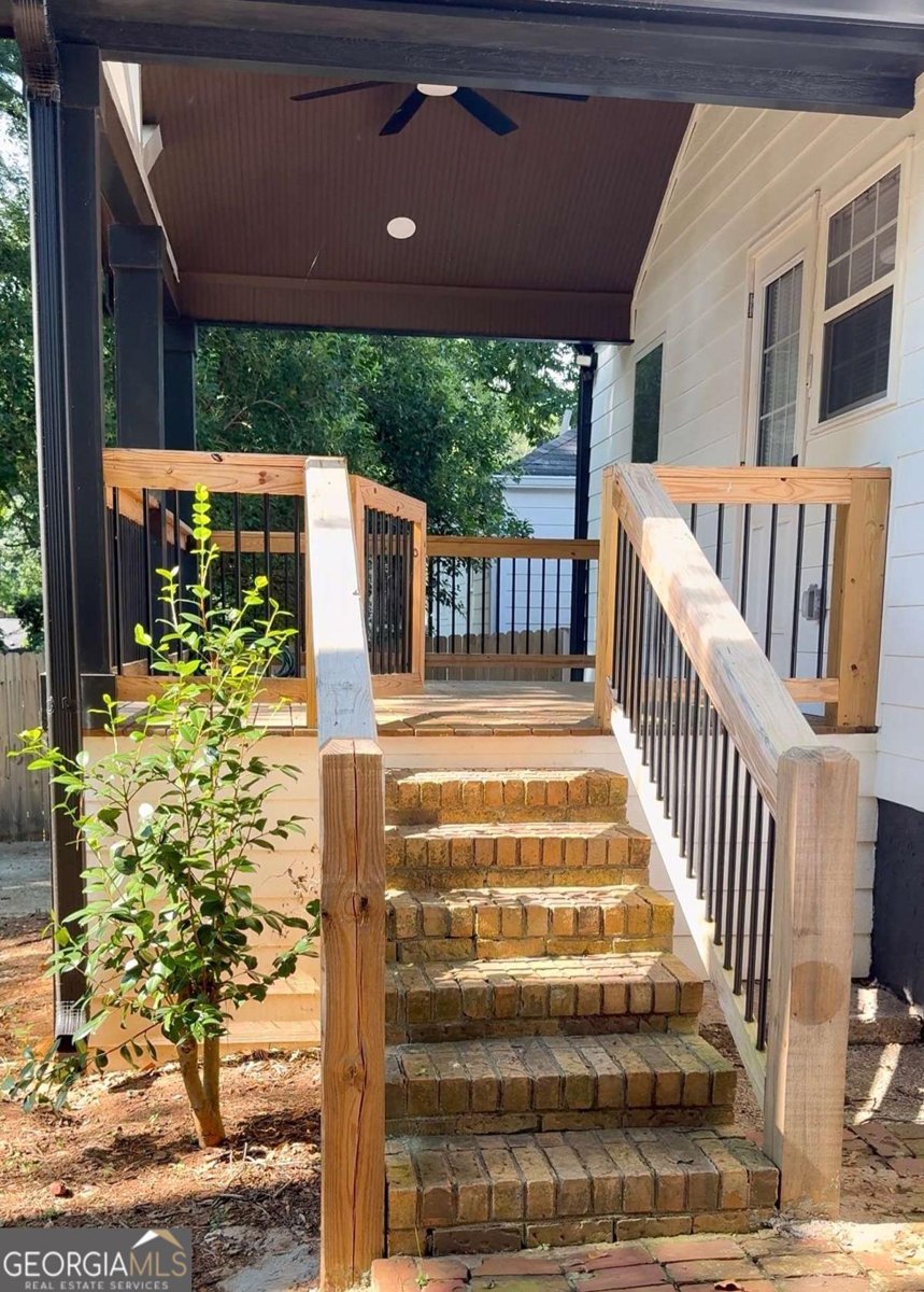 1669 Hadlock Street Atlanta - 3