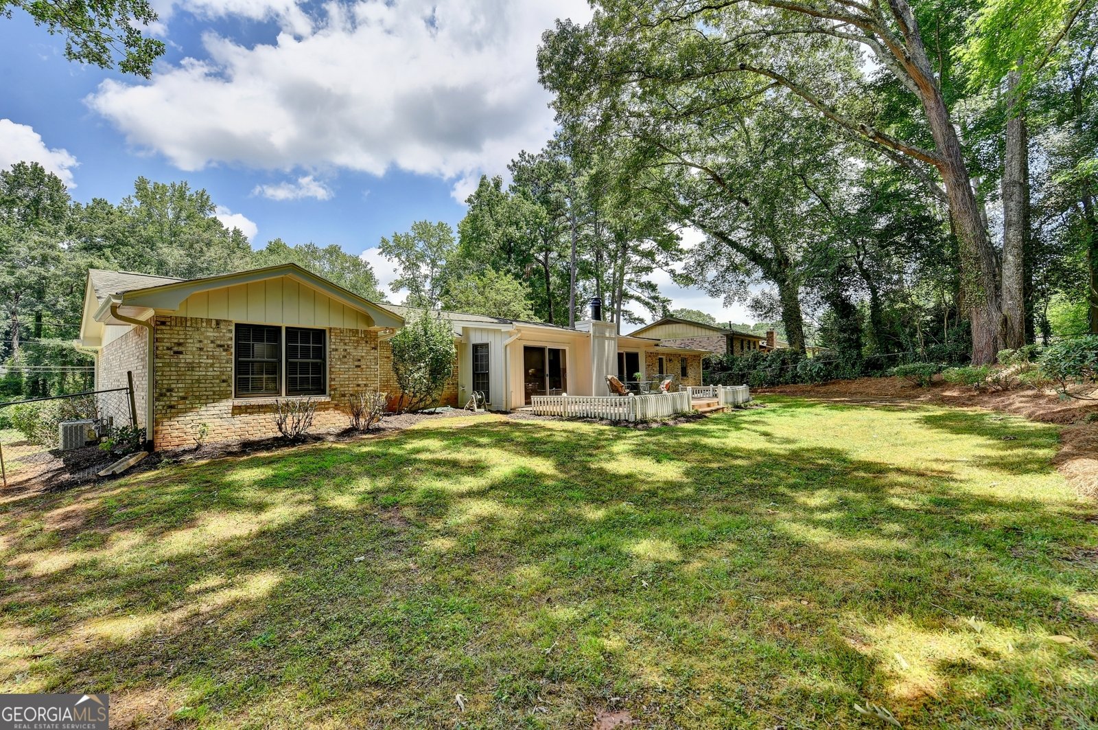 537 Rollingwood Drive Stone Mountain - 74