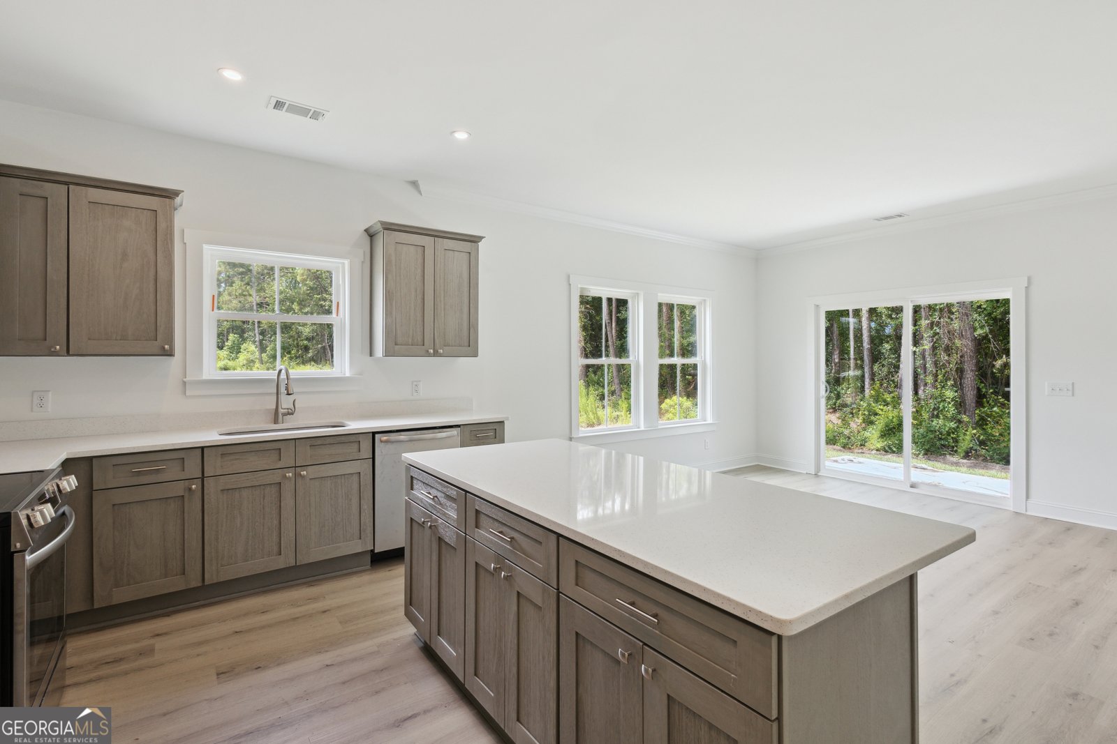 1044 Cottage Way Darien - 5
