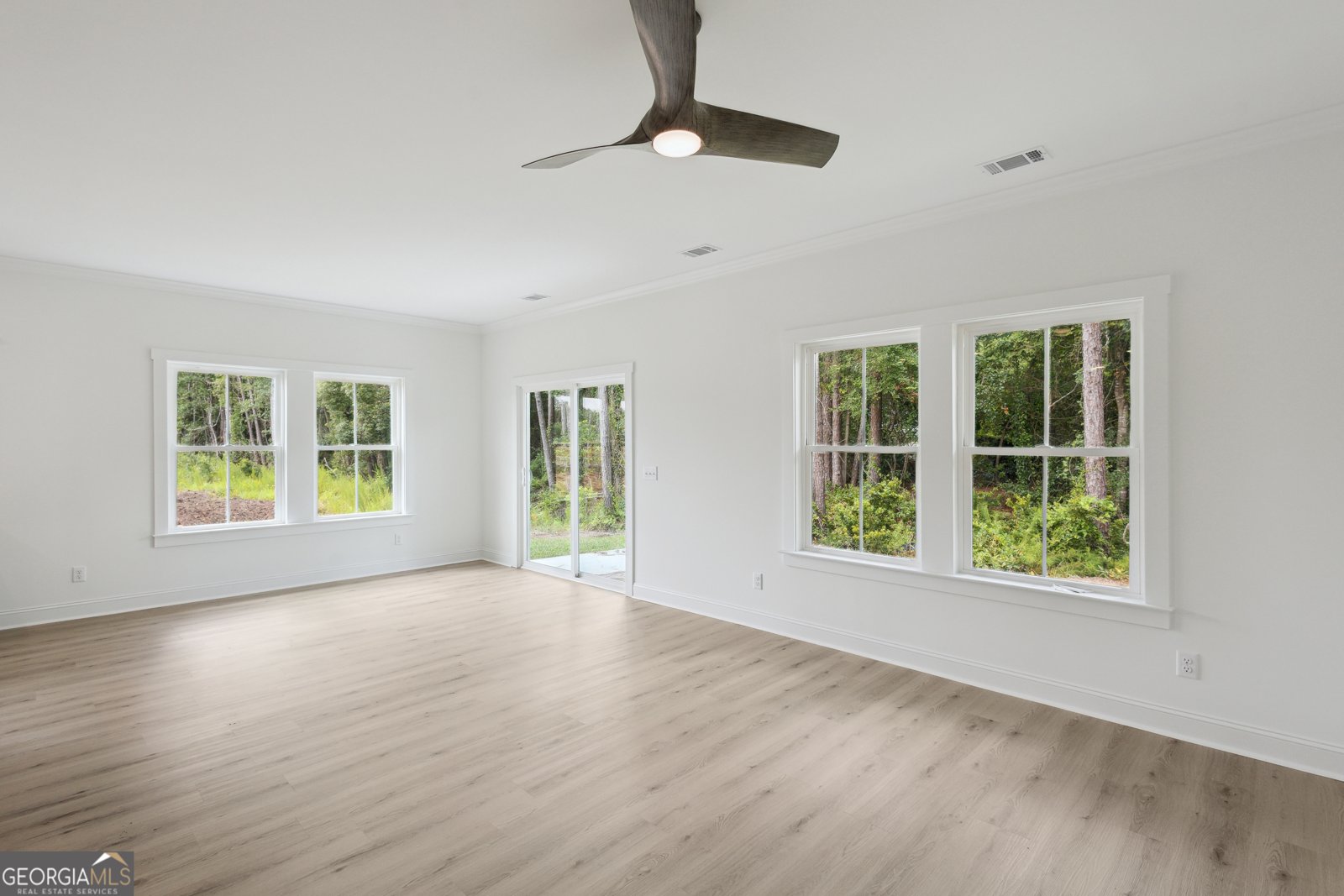 1044 Cottage Way Darien - 8