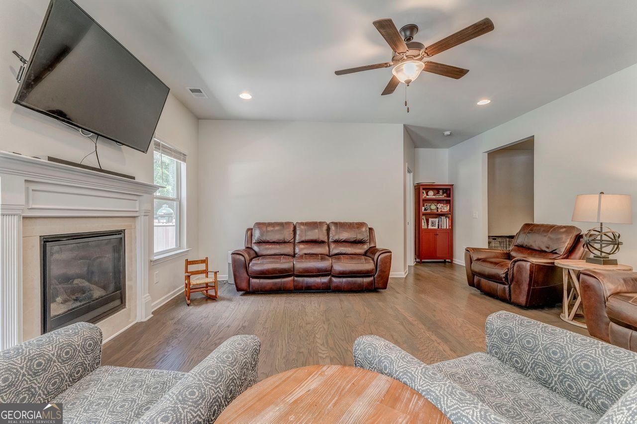 405 BENSTONE Drive Calhoun - 20