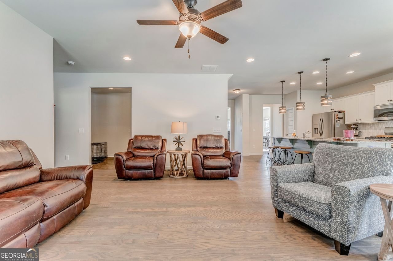 405 BENSTONE Drive Calhoun - 23