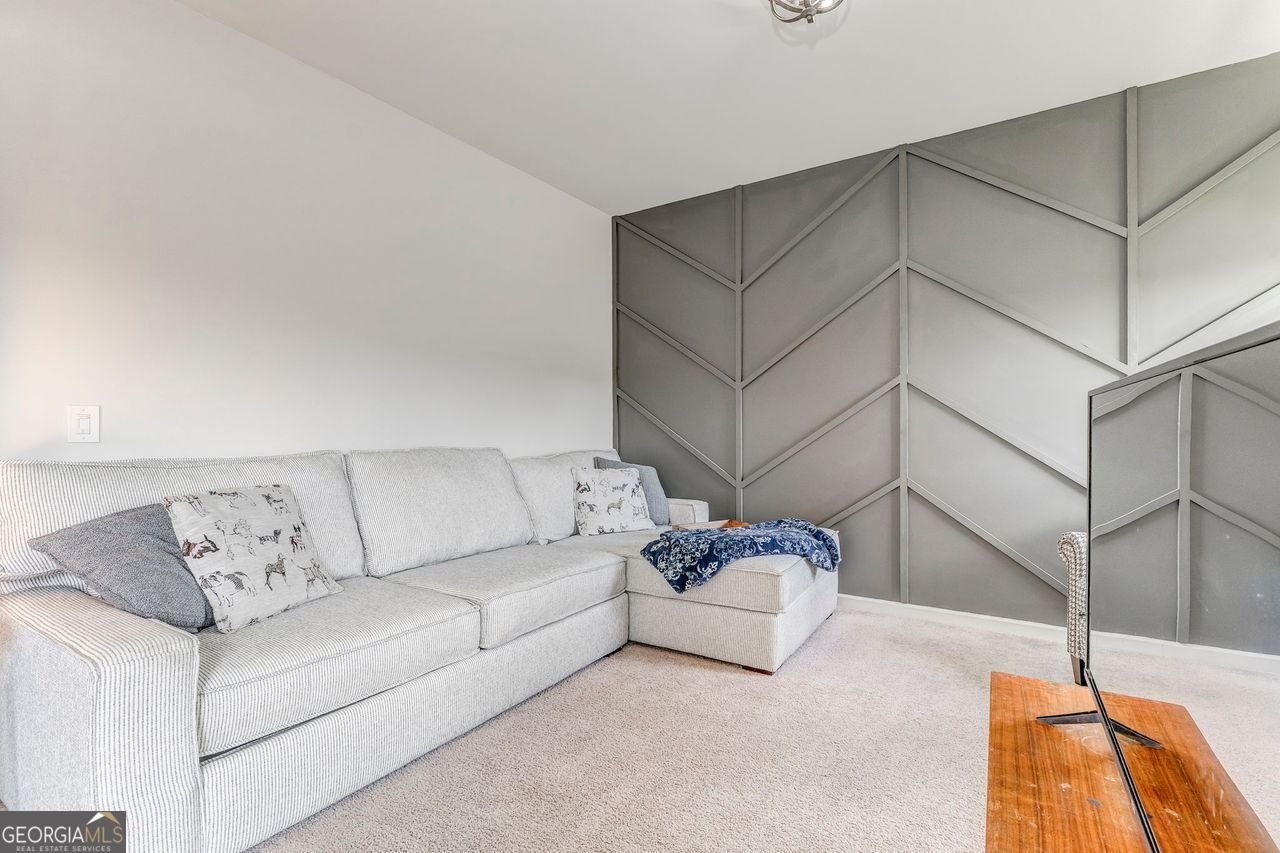 405 BENSTONE Drive Calhoun - 48