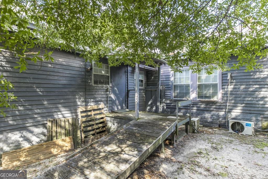 5422 1st Avenue Eastman - 30