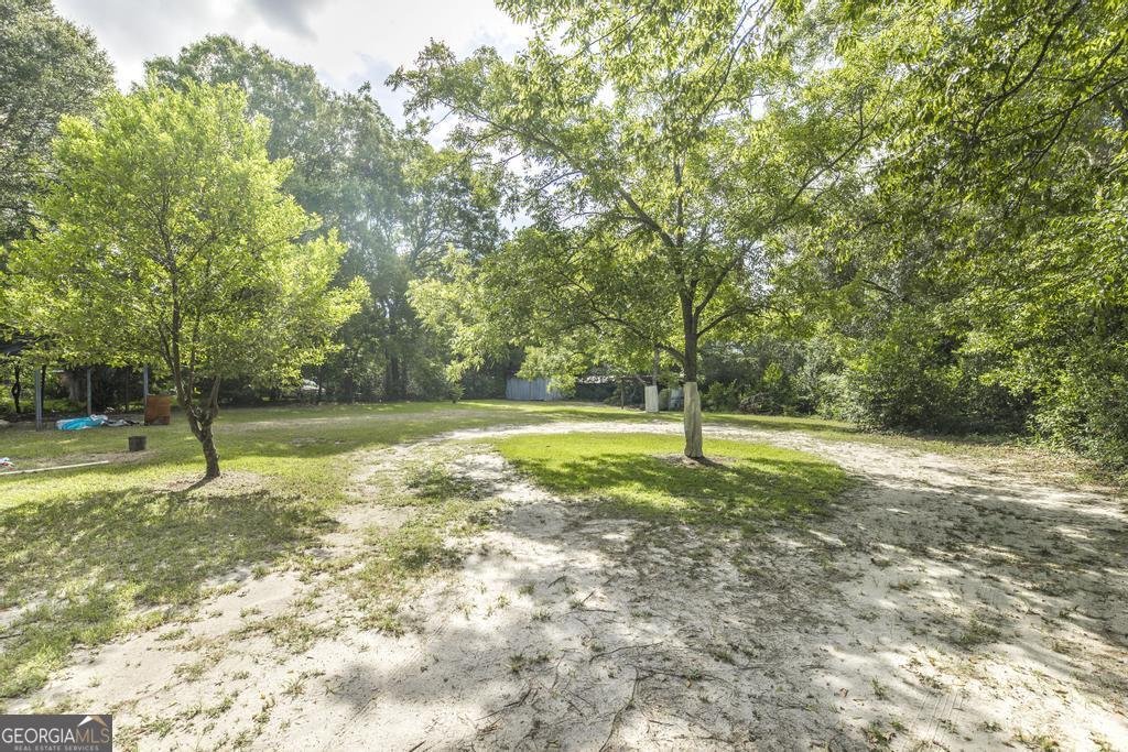 5422 1st Avenue Eastman - 32