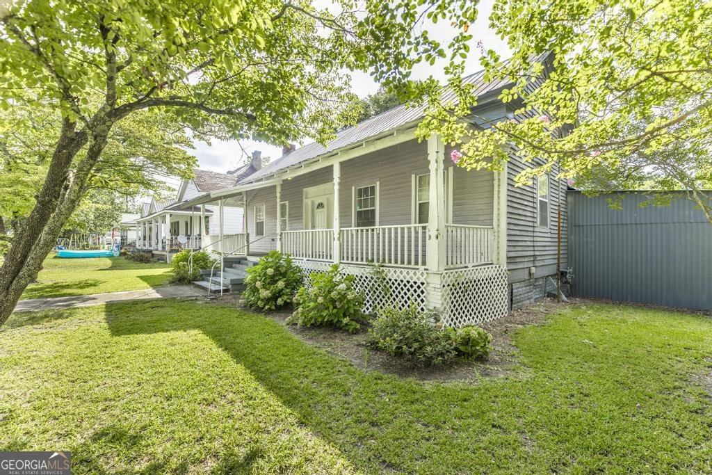 5422 1st Avenue Eastman - 5