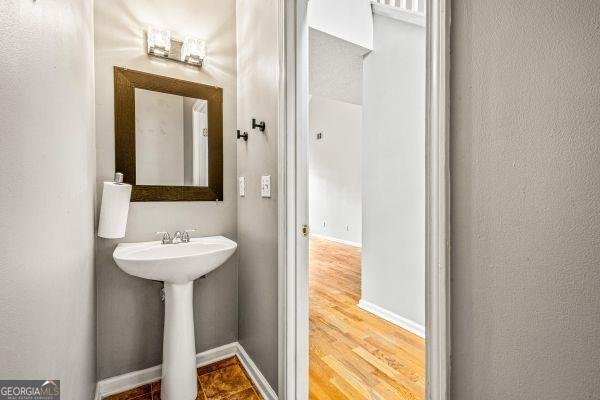 5873 Colonnade Rex - 12