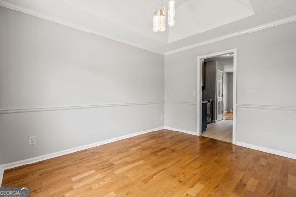 5873 Colonnade Rex - 2
