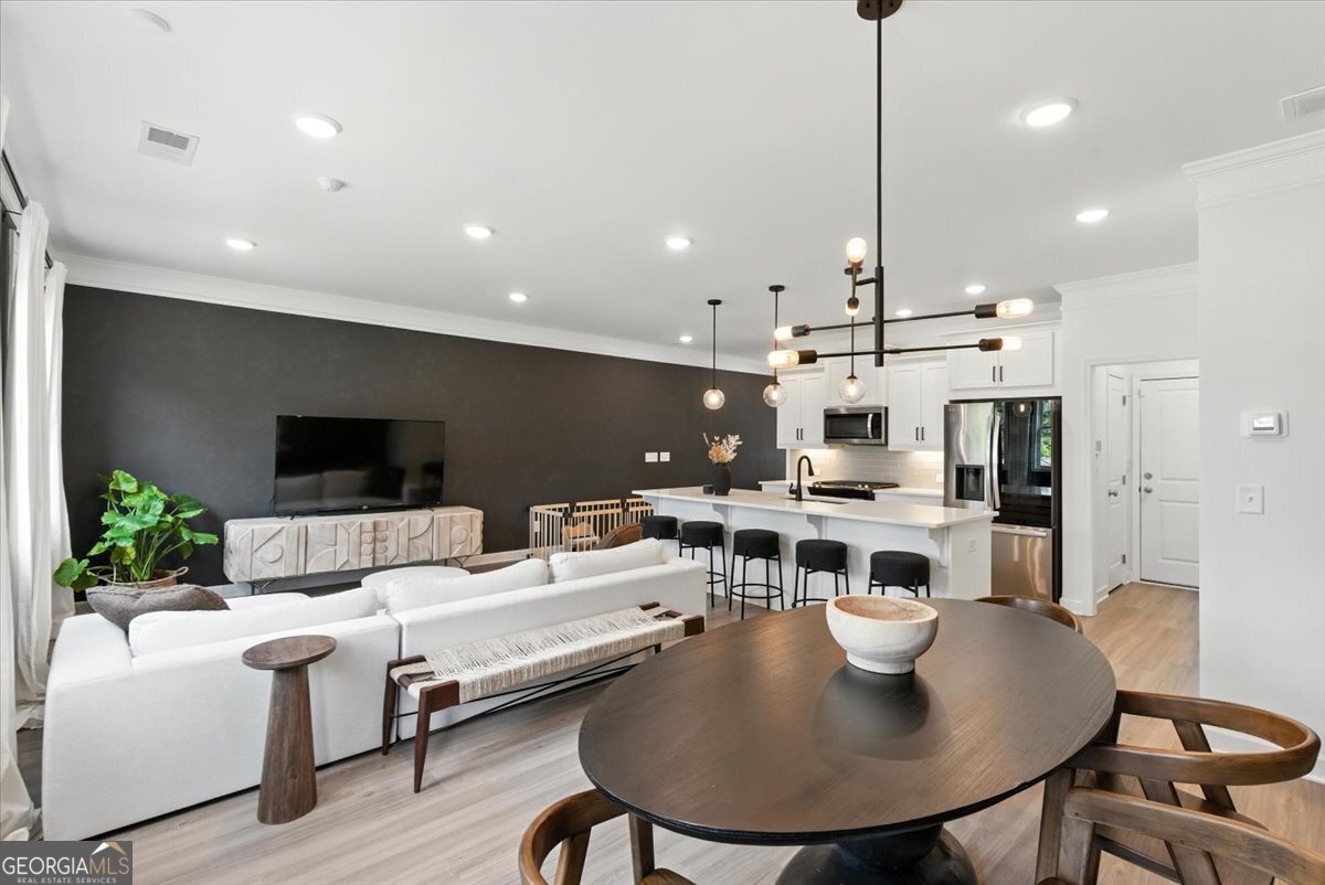 1086 Mornington Way Marietta - 1