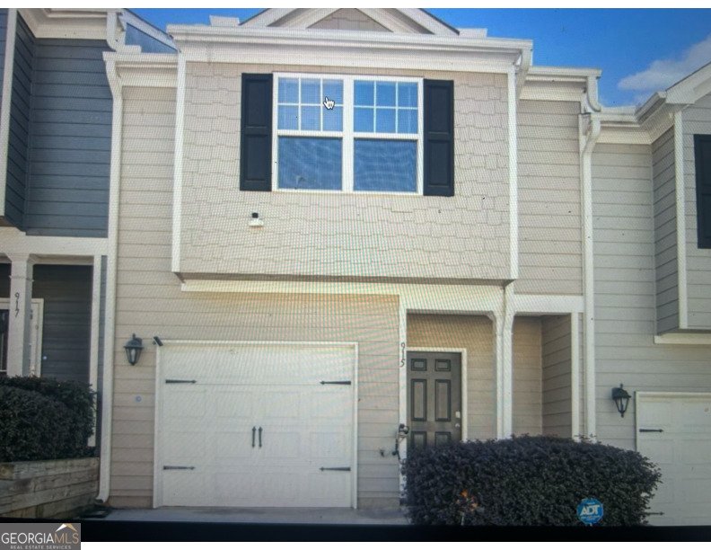 915 Highwood Lane East Point - 2