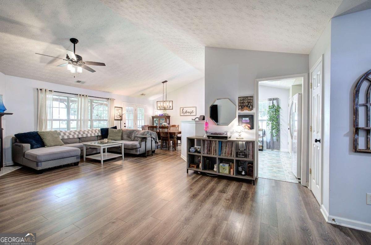 3285 Liberty Commons Drive Kennesaw - 19