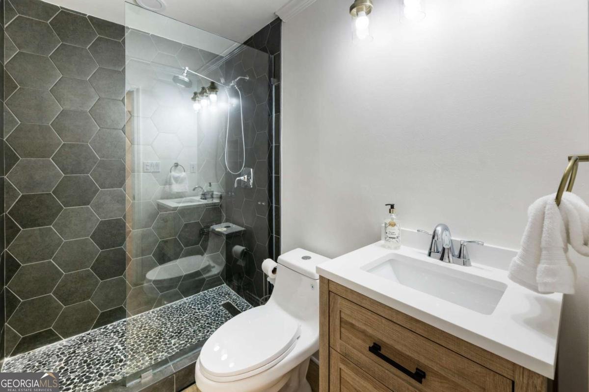 1085 Beacon Hill Crossing Alpharetta - 34