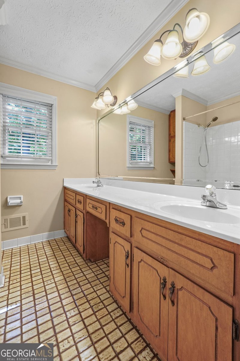 112 Barber Drive Stockbridge - 26