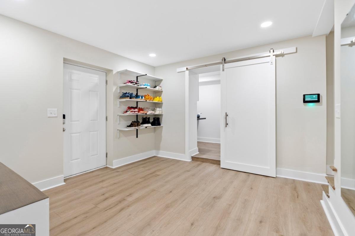 2566 Connally Drive Atlanta - 31