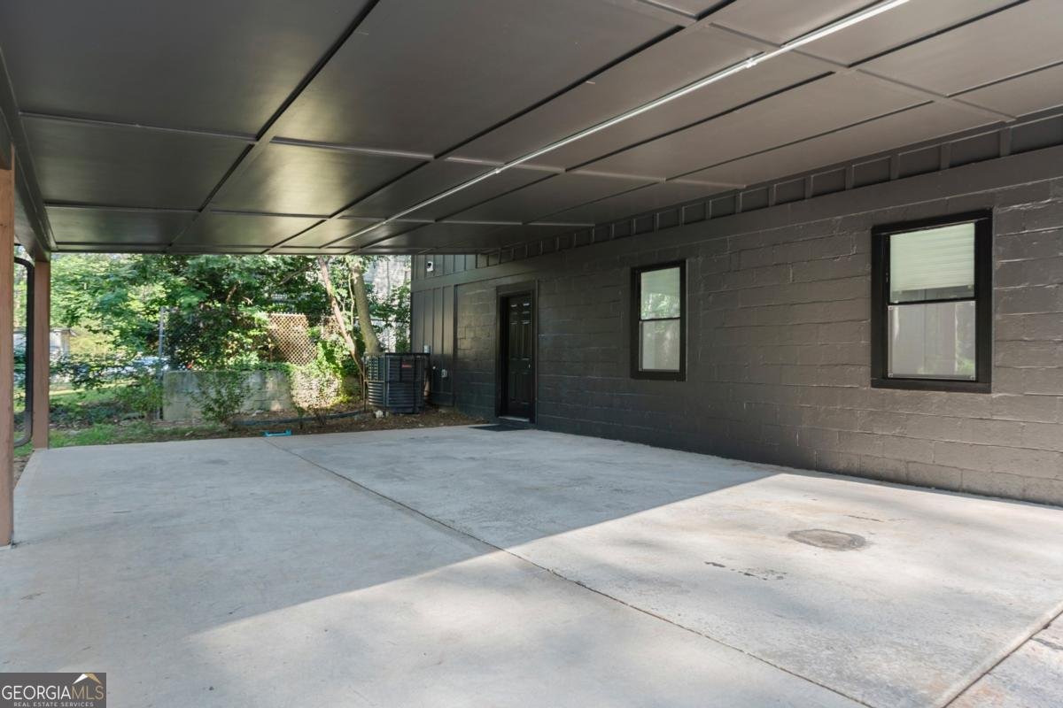 2566 Connally Drive Atlanta - 35