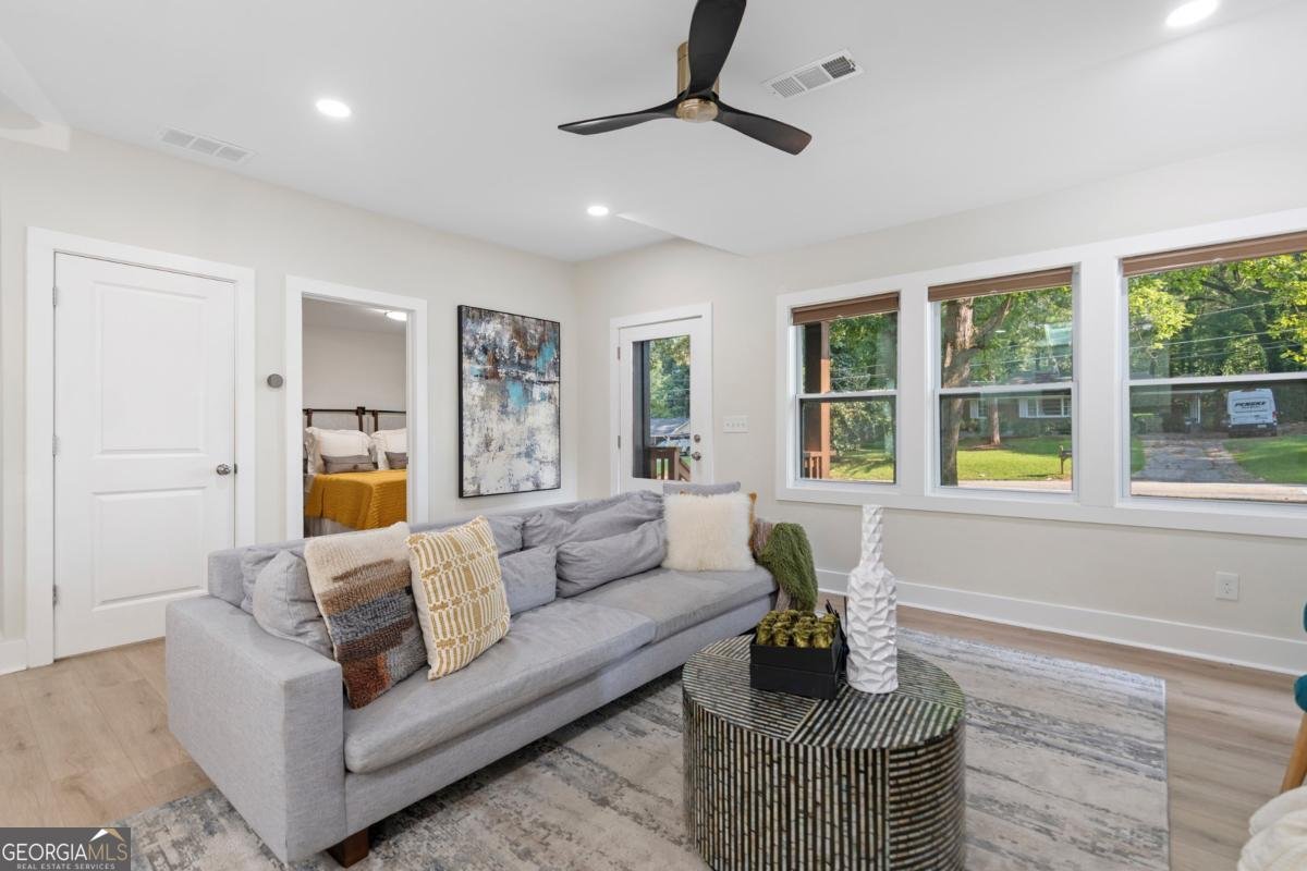 2566 Connally Drive Atlanta - 8